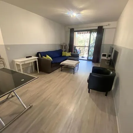 Superbe A 150 M De La Peguiere Апартаменты