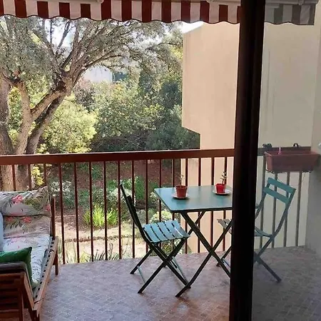 Apartment Superbe A 150 M De La Peguiere Saint-Raphael (Var)